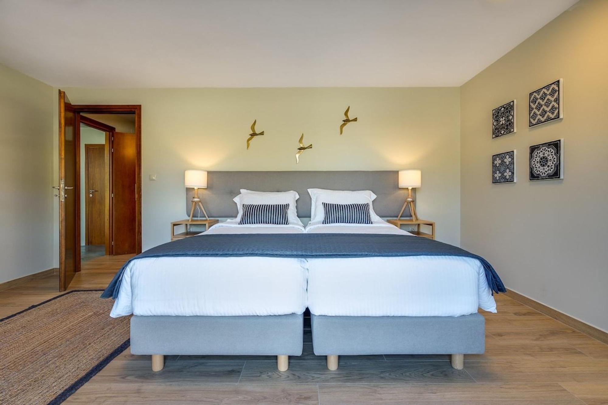 Villa Ampelaki - Premium Villa With Heated Pool กูนูปิเดียนา ภายนอก รูปภาพ