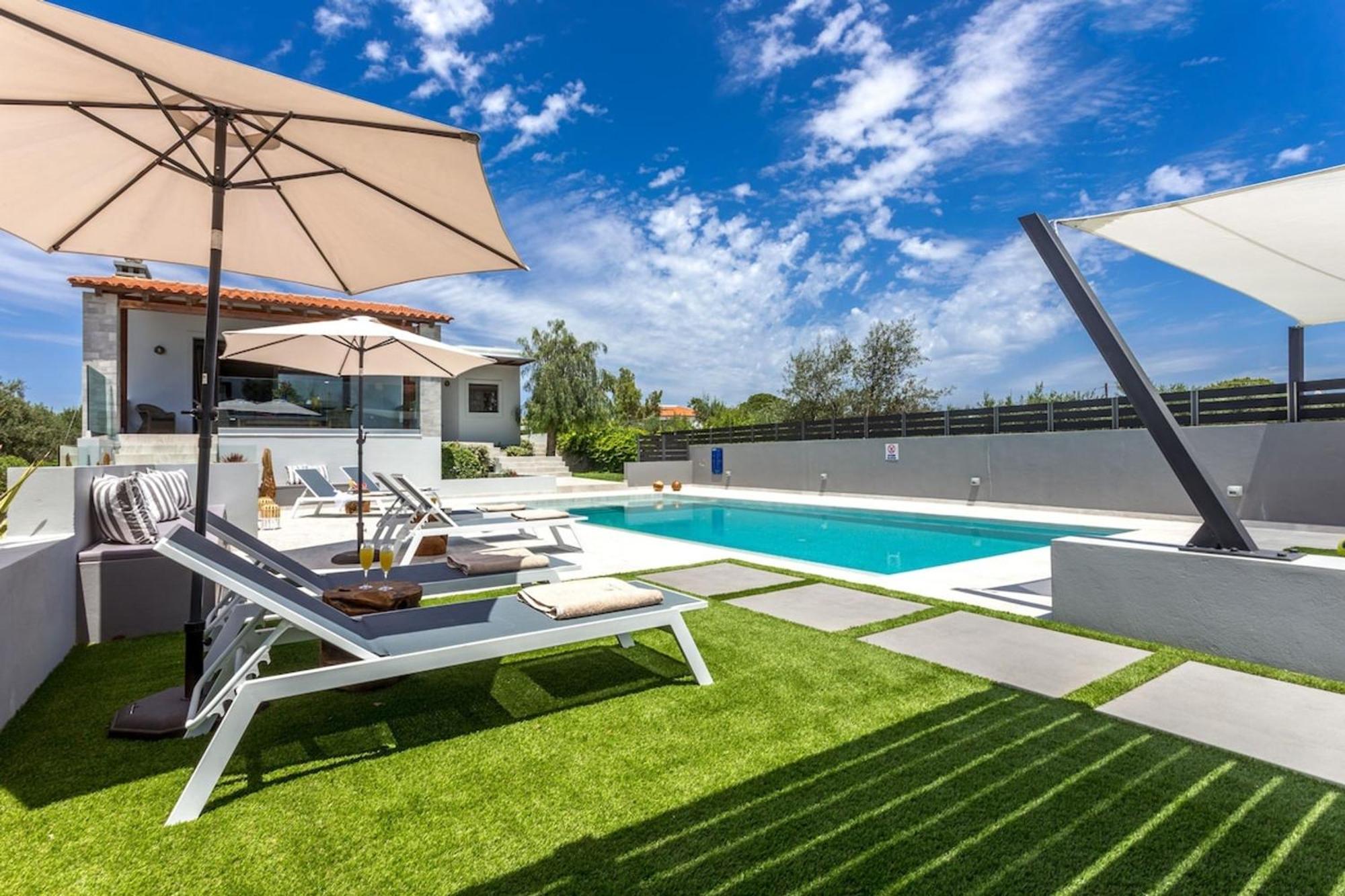 Villa Ampelaki - Premium Villa With Heated Pool กูนูปิเดียนา ภายนอก รูปภาพ